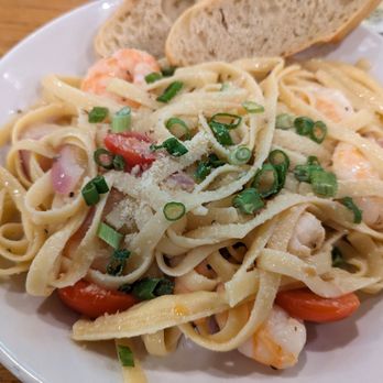 Well Hung Vineyard - Shrimp scampi - Wine Bars Near Me - Roanoke, Virginia