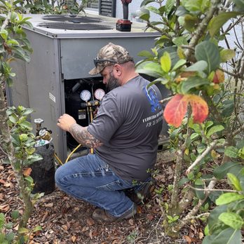 Florida Air Solutions - One of our best technicians prepping for a leak search. - Heating & Air Conditioning/HVAC Near Me - Ocala, Florida Florida Air Solutions - One of our best technicians prepping for a leak search. - Heating & Air Conditioning/HVAC Near Me - Ocala, Florida