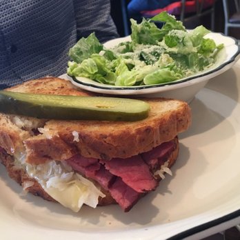 Hathaway's Diner - Diners Near Me - Edmonton, Alberta