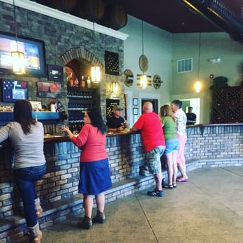 Valenzano Winery - Tasting room - Wineries Near Me - Shamong, New Jersey