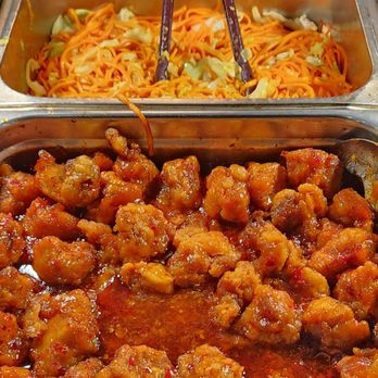 Flaming Buffet - BOTTOM-Orange chicken. TOP-Lo mein. - Seafood Near Me - Chino, California