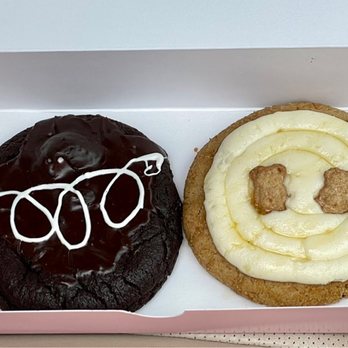 Crumbl - Mandarin - ﾟ*:｡(*‿*) #soft and big at 4.5". Happy Friday to you! So much excitement at #crumblcookies-San Jose Blvd. Grand opening today! - Bakeries Near Me - Jacksonville, Florida