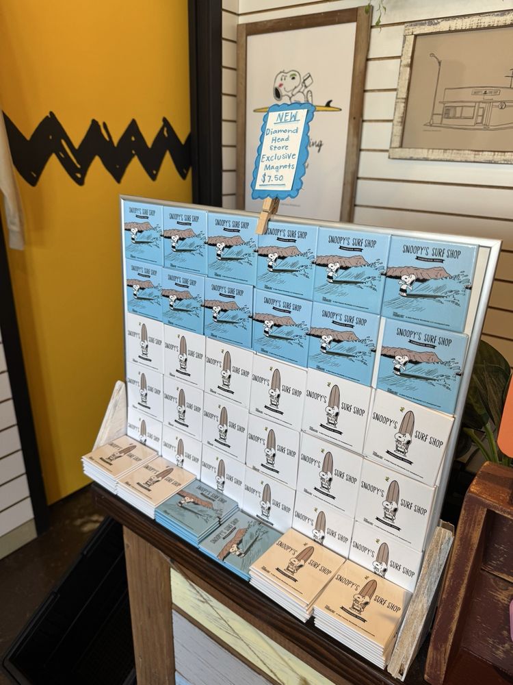 Snoopy’s Surf Shop