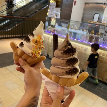 Kokoro Cafe - Desserts Near Me - Honolulu, Hawaii