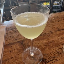 Última palabra. Served like this. Severely under poured Última palabra. Served like this. Severely under poured