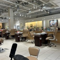 Lavish Nail and Spa