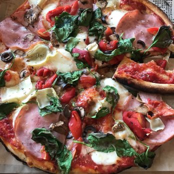 Blaze Pizza - Salad Near Me - Farmington, Utah Blaze Pizza - Salad Near Me - Farmington, Utah