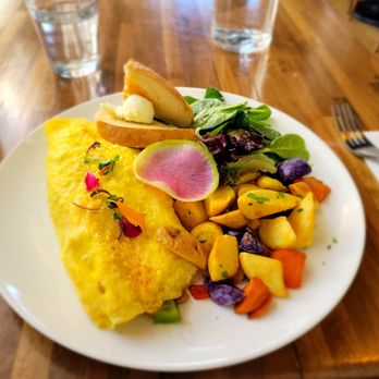 Lapisara Eatery - Chili bomb omelet - Breakfast & Brunch Near Me - San Francisco, California Lapisara Eatery - Chili bomb omelet - Breakfast & Brunch Near Me - San Francisco, California