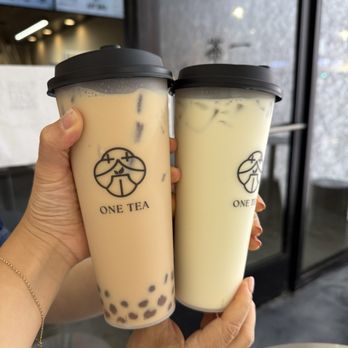 One Tea - Left: one tea signature blend w/ house milk and golden boba (less boba) Right: camellia royale w/ house milk - Bubble Tea Near Me - Temple City, California