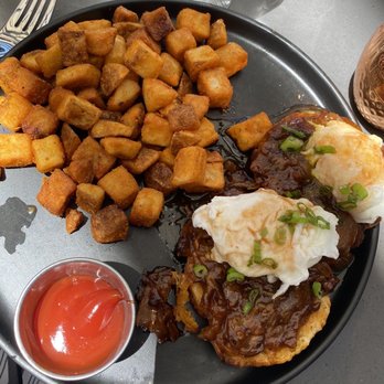The Front Yard - Brisket Benedict: tender brisket meat nice sweet bbq sauce soft cheesy biscuit. 4.5 stars - Beer Gardens Near Me - Las Vegas, Nevada The Front Yard - Brisket Benedict: tender brisket meat nice sweet bbq sauce soft cheesy biscuit. 4.5 stars - Beer Gardens Near Me - Las Vegas, Nevada