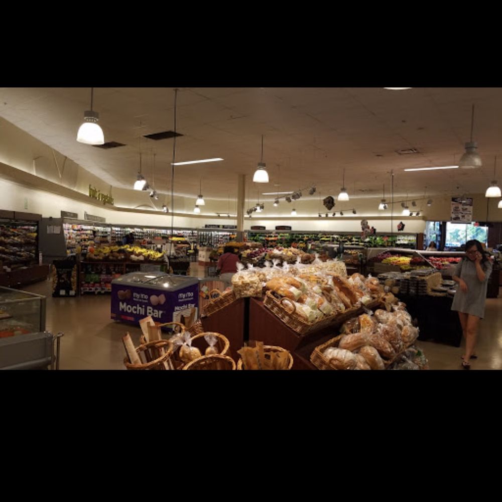 Albertsons - Toto.... I don't think we're in Kansas anymore.  : / - Grocery Near Me - Alhambra, California