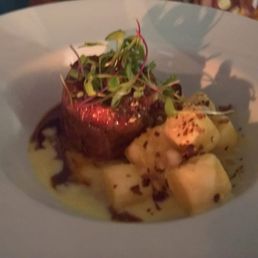 Gnocchi com bochecha de porco