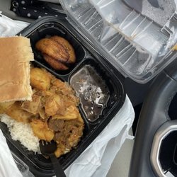 5 Brothers Grocery & Sandwich Shop - Carne con papa