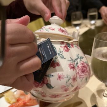 Genting Palace - Hot Tea - Cantonese Near Me - Las Vegas, Nevada Genting Palace - Hot Tea - Cantonese Near Me - Las Vegas, Nevada