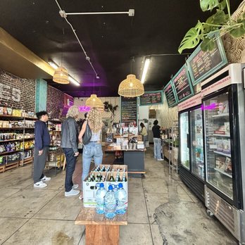 Glowing - Health Markets Near Me - Los Angeles, California
