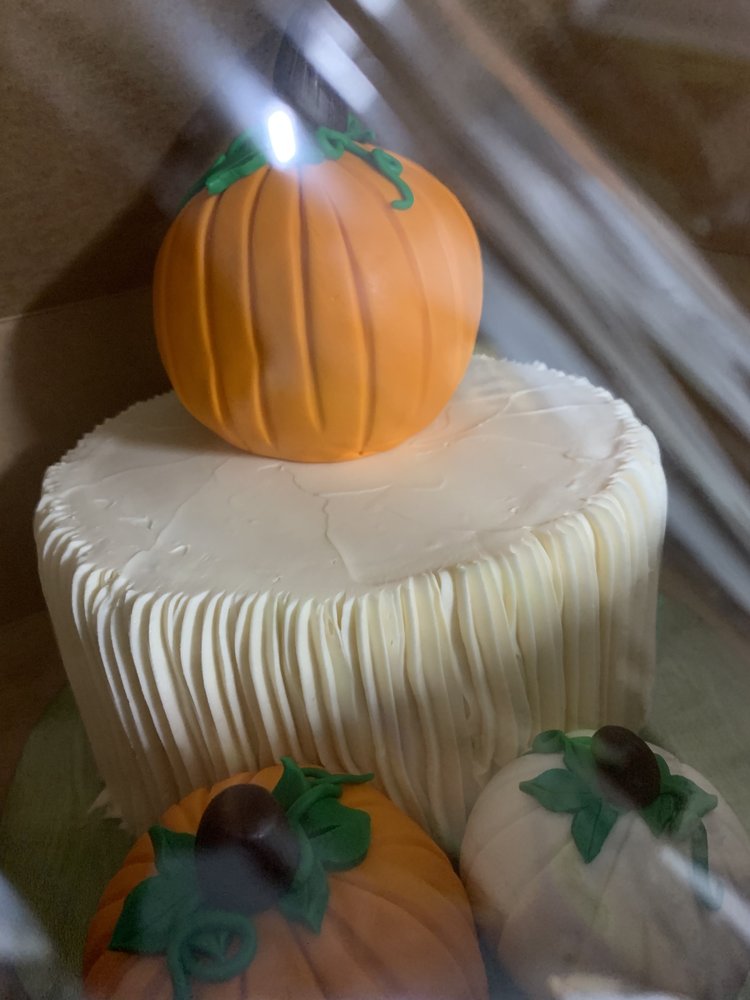 CHEESECAKE ROYALE BAKERY 388 Photos & 48 Reviews 9018 Garland Rd, Dallas, Texas Bakeries