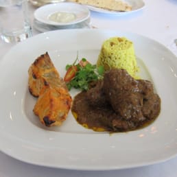 TAMARIND EXECUTIVE LUNCH - Salmon marinated in yogurt, Braised lamb and rice TAMARIND EXECUTIVE LUNCH - Salmon marinated in yogurt, Braised lamb and rice