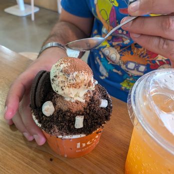 Heybings - Desserts Near Me - Costa Mesa, California