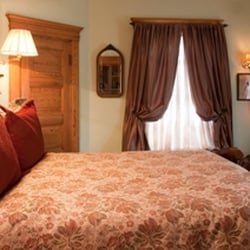 The Lion and the Rose - Margaret Grace Room