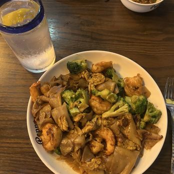 Pepper Asian Bistro III - Pad See Lew - Chinese Near Me - Northglenn, Colorado Pepper Asian Bistro III - Pad See Lew - Chinese Near Me - Northglenn, Colorado