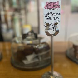 Good Cakes and Bakes - Clearly marked!