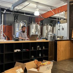 Gallant Fox Brewing - Interior