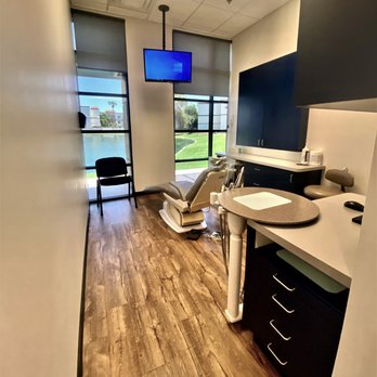 Robert J Matthews, DMD - Treatment rooms with a relaxing pond view. - General Dentistry Near Me - Surprise, Arizona Robert J Matthews, DMD - Treatment rooms with a relaxing pond view. - General Dentistry Near Me - Surprise, Arizona