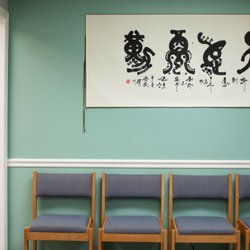 Chinese Acupuncture & Herbs - EBOM Clinic at Omaha - Reception room