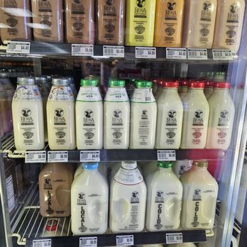 Ventura Ranch Market - Rosa Farms Milk - Grocery Near Me - Ventura, California Ventura Ranch Market - Rosa Farms Milk - Grocery Near Me - Ventura, California