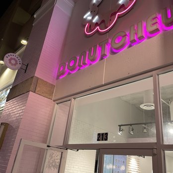 Donutchew - Cute store front - Donuts Near Me - Gaithersburg, Maryland