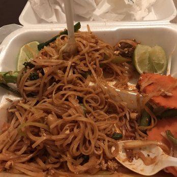 Viet Thai Cafe - It's the lighting, there's not that much flavor - Thai Near Me - Orlando, Florida Viet Thai Cafe - It's the lighting, there's not that much flavor - Thai Near Me - Orlando, Florida
