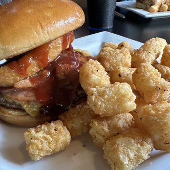 Crave Grille - BBQ Bacon Burger - American Near Me - Vancouver, Washington