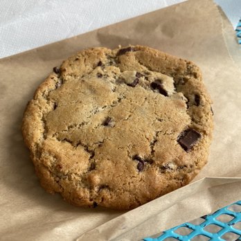 Bolivar Bread Bakery - Sourdough chocolate chip cookie - Bakeries Near Me - Harpers Ferry, West Virginia