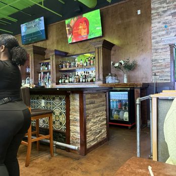 Huevos Etc - Bar area - Pancakes Near Me - Indianapolis, Indiana