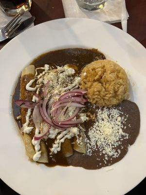 Guajillo by null