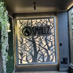 Smallz Restaurant
