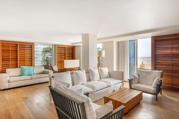 Hilton Vacation Club The Modern Honolulu by null