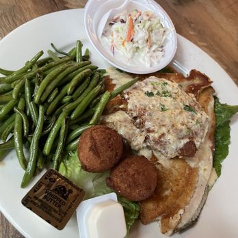 Ocracoke Oyster Company - Seafood Near Me - Ocracoke, North Carolina