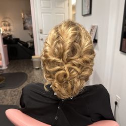 Beachy Blowout Bar