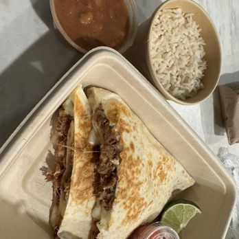 Wonder Holbrook - Carnitas quesadilla - Food Delivery Services Near Me - Holbrook, New York Wonder Holbrook - Carnitas quesadilla - Food Delivery Services Near Me - Holbrook, New York
