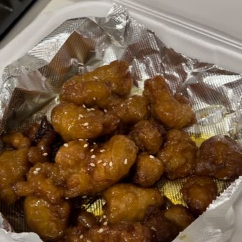 Sriracha Thai Restaurant - Orange Chicken - Thai Near Me - Carson, California Sriracha Thai Restaurant - Orange Chicken - Thai Near Me - Carson, California