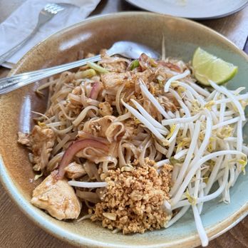 Celadon Thai Kitchen - Pad Thai - Thai Near Me - Los Angeles, California Celadon Thai Kitchen - Pad Thai - Thai Near Me - Los Angeles, California