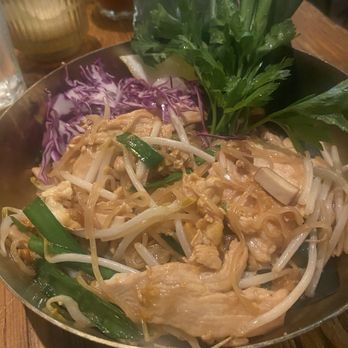 Lemongrass Brooklyn - Chicken with Thai noodles - Thai Near Me - Brooklyn, New York Lemongrass Brooklyn - Chicken with Thai noodles - Thai Near Me - Brooklyn, New York