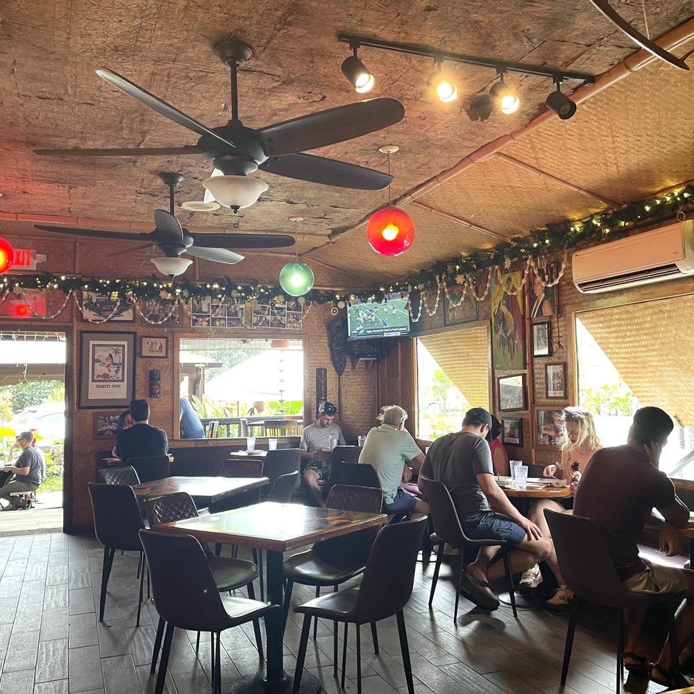 Tahiti Nui - Inside seating area - Seafood Near Me - Hanalei, Hawaii Tahiti Nui - Inside seating area - Seafood Near Me - Hanalei, Hawaii