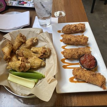 Frankie's Downtown - Garlic Parm Wings and Mozzarella Sticks - Sports Bars Near Me - Dallas, Texas Frankie's Downtown - Garlic Parm Wings and Mozzarella Sticks - Sports Bars Near Me - Dallas, Texas