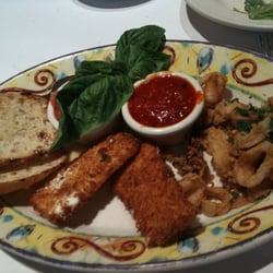 Romano's Macaroni Grill - Sampler