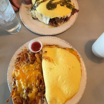 The Omelette Shoppe - Breakfast & Brunch Near Me - Traverse City, Michigan The Omelette Shoppe - Breakfast & Brunch Near Me - Traverse City, Michigan