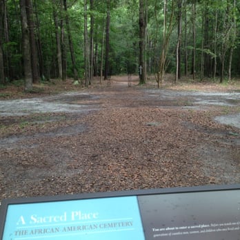 Drayton Hall - African American Cemetery - Museums Near Me - Charleston, South Carolina