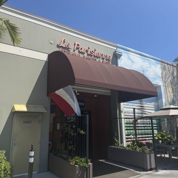 La Parisienne Bakery - Entrance - Bakeries Near Me - North Miami Beach, Florida