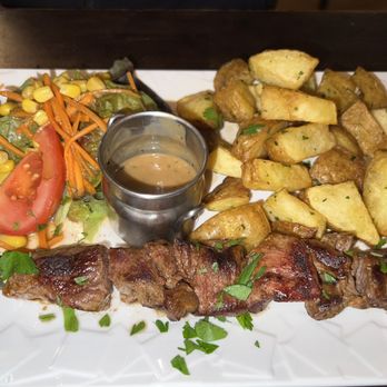 Le Brise Miche - Lamb skewers - Wine Bars Near Me - Paris, 75 Le Brise Miche - Lamb skewers - Wine Bars Near Me - Paris, 75